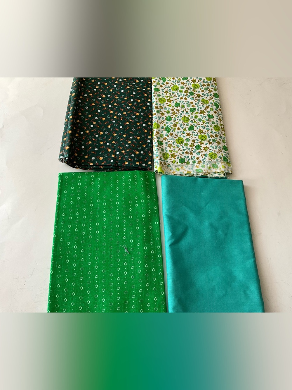Quilting Sewing Fabric Lot Floral Plants Paisley Solid Green White Cotton